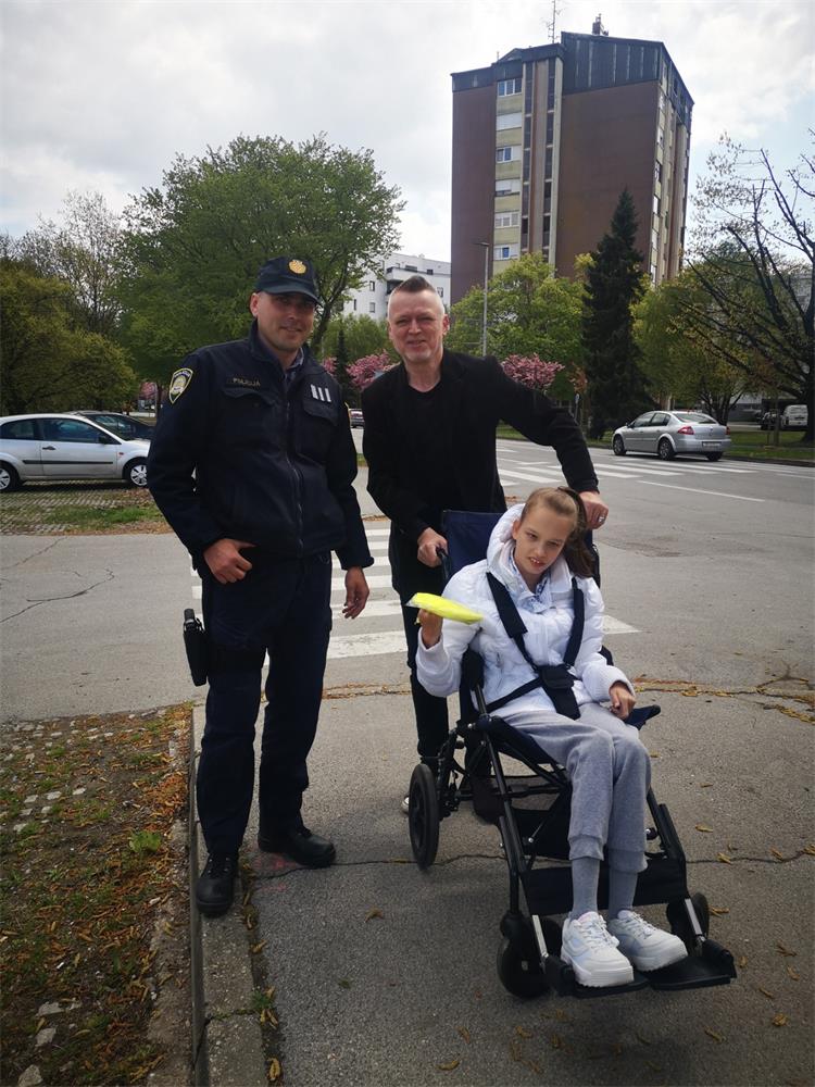 Slika /2022/Akcija Pješaci i vozači bicikla, oprez/IMG-02f8a4484f6554bac35b7e2dd8d68926-V (002).jpg